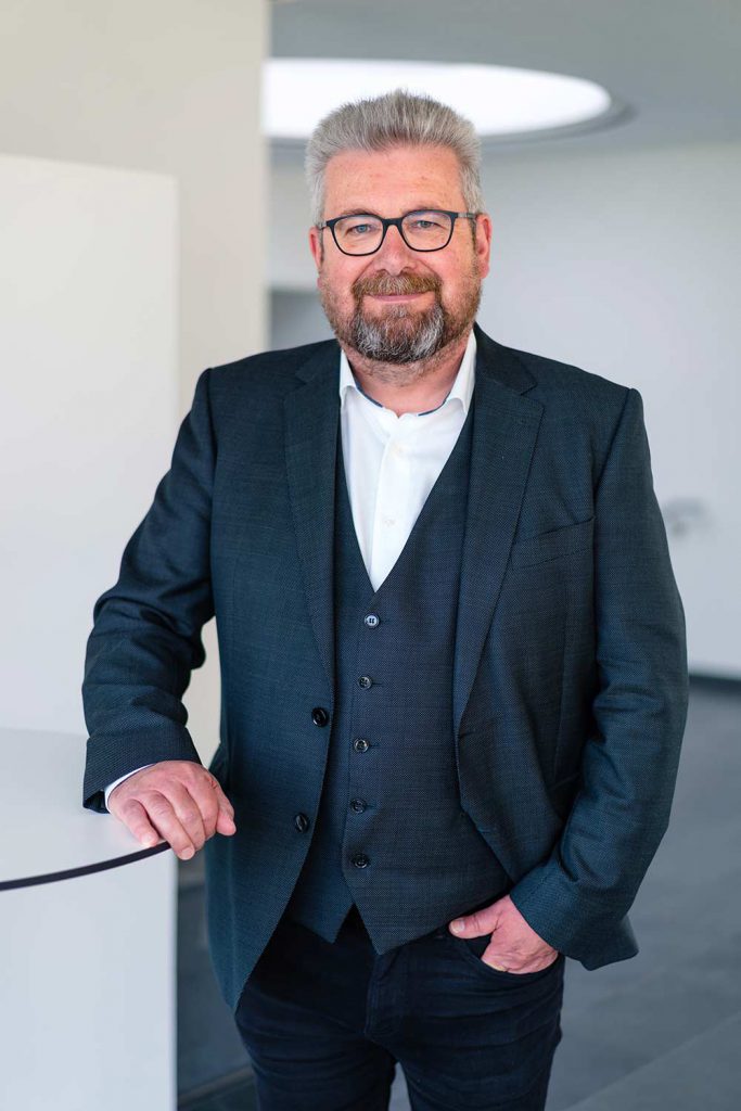 Prof. Stefan Palm